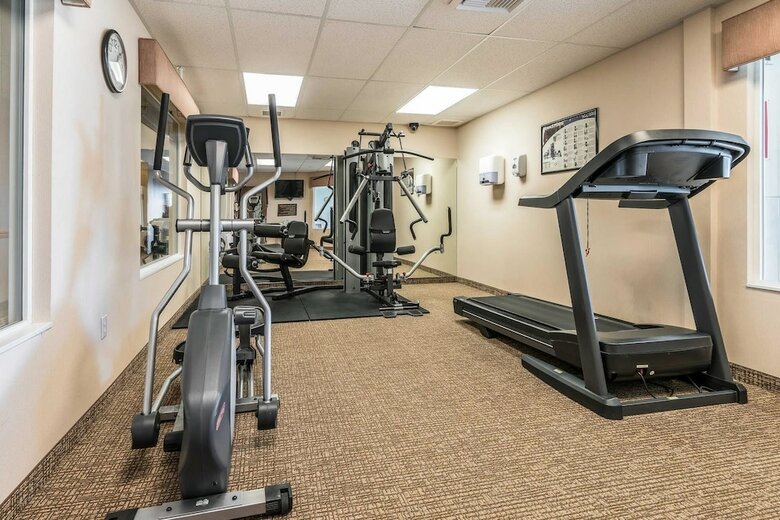 Hotel Comfort Inn & Suites