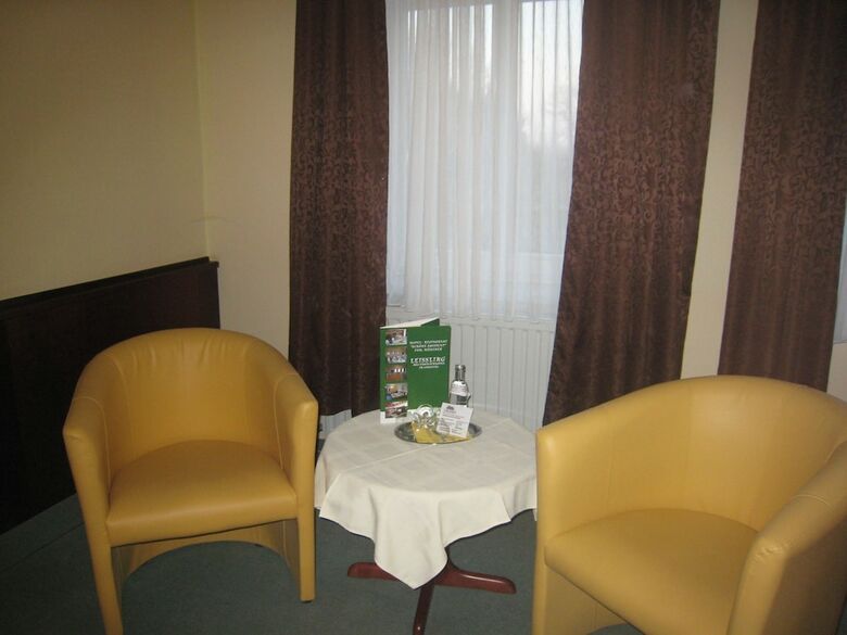 Hotel Sch�ne Aussicht