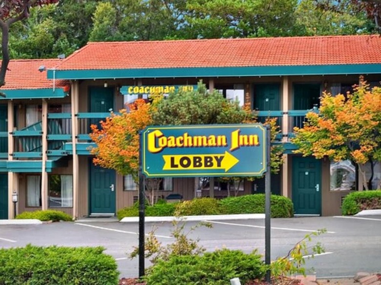 Motel Coachman Inn & Suites