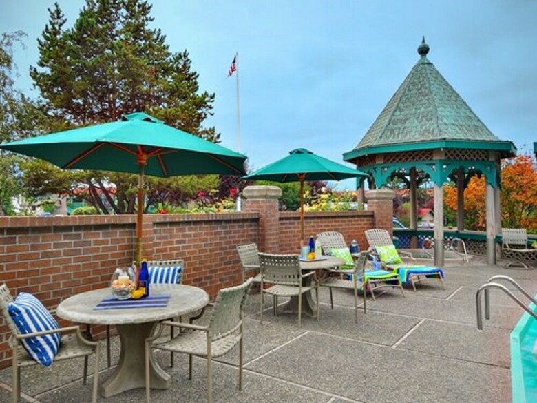 Motel Coachman Inn & Suites