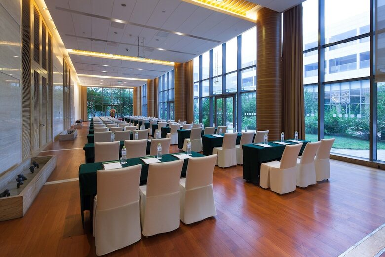 Hotel Holiday Inn Beijing Shijingshan Parkview