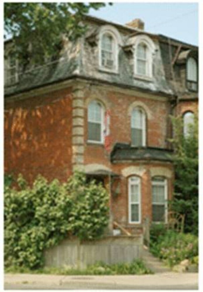 Pimblett's Downtown Toronto B&B