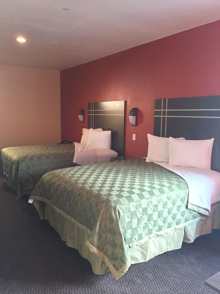 Motel America's Inns & Suites Willowbrook