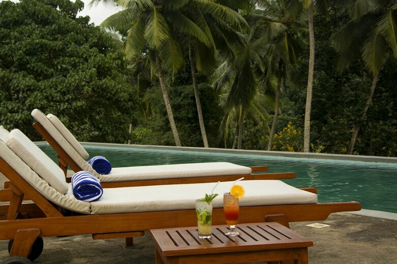Hotel Athulya Villas