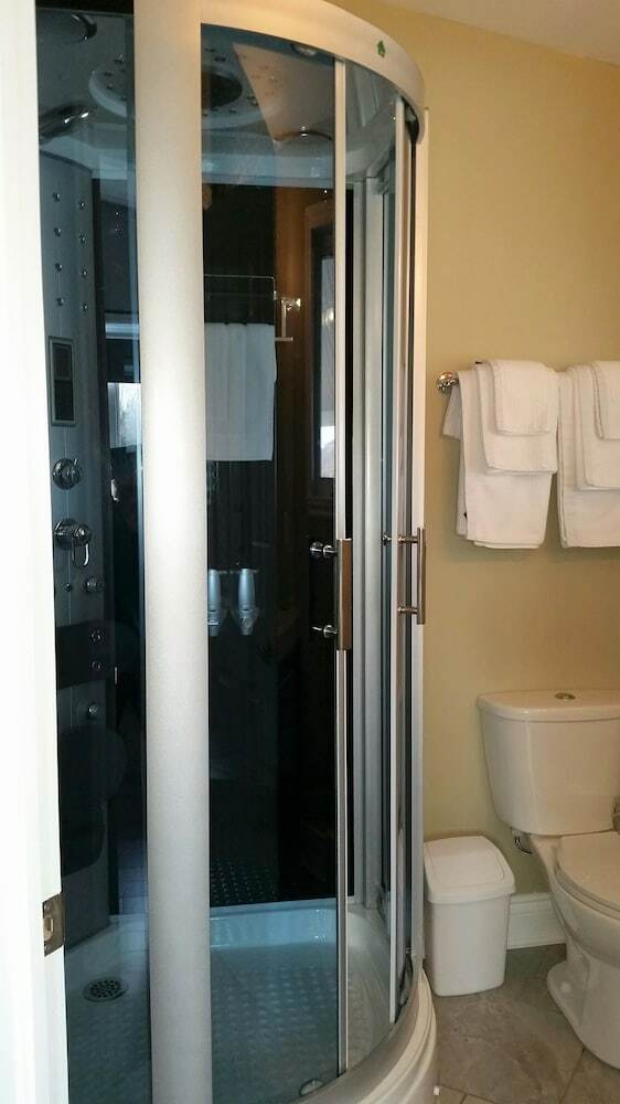 Bed & Breakfast G�te Du Domaine de La Pomme D'api