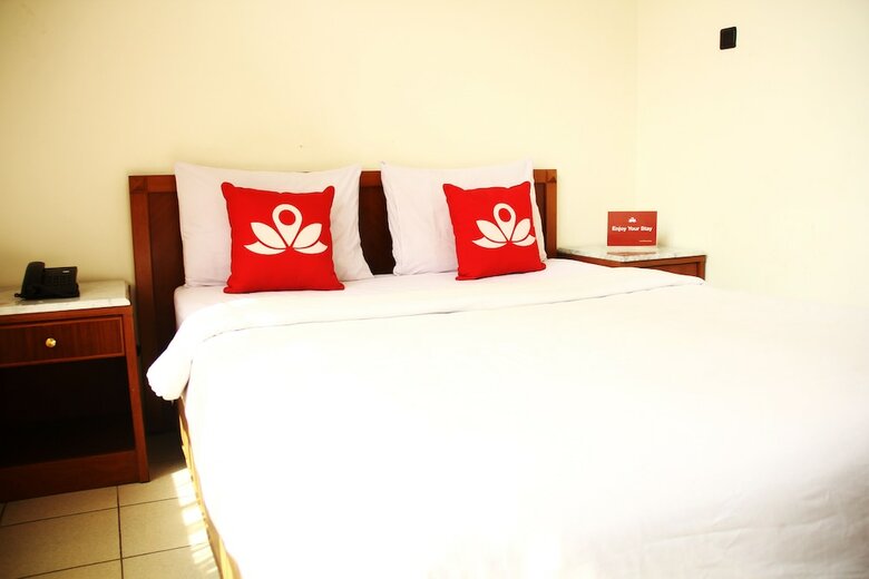 Hotel Zen Rooms Cipaganti