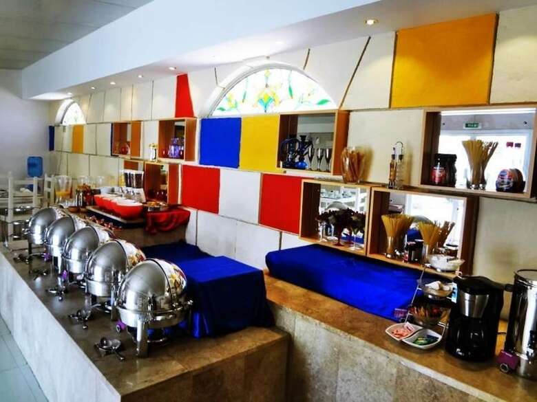 Aparthotel Safari Village Executive Suites
