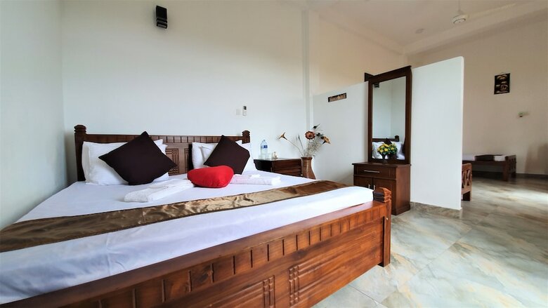 Hotel Dhammika Magic Palace