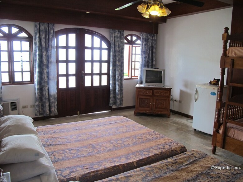 Hotel Blue Crystal Beach Resort