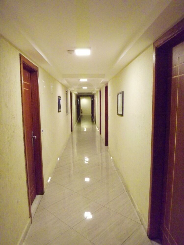 Downtown Santana Hotel