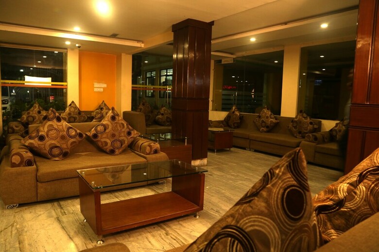 Yellow Pagoda Hotel