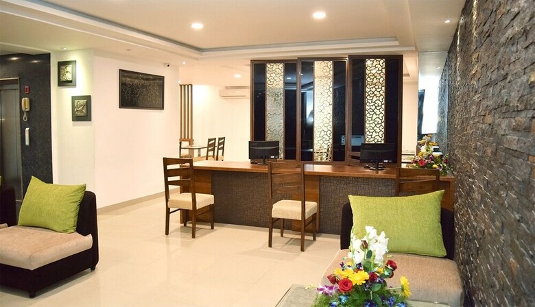 Hotel The Verda Prakyathi