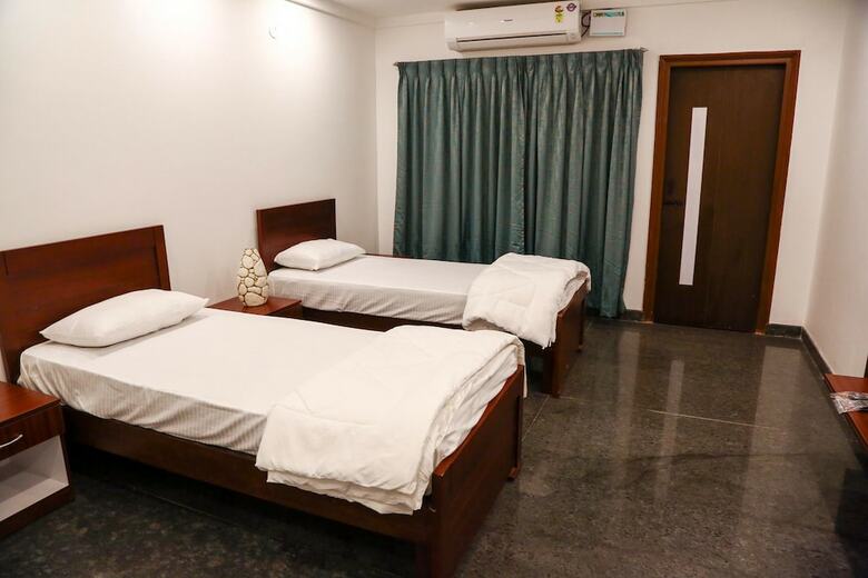 Hotel The Verda Prakyathi