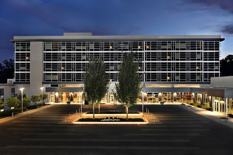 Jb Duke Hotel
