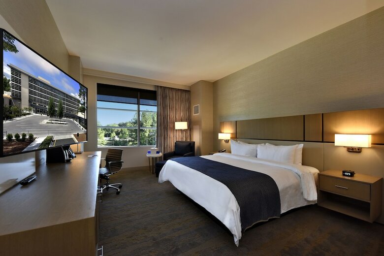 Jb Duke Hotel