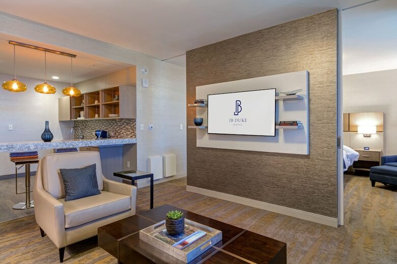 Jb Duke Hotel