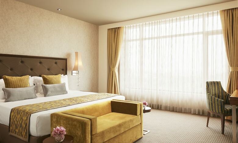 Hotel Taj Swarna