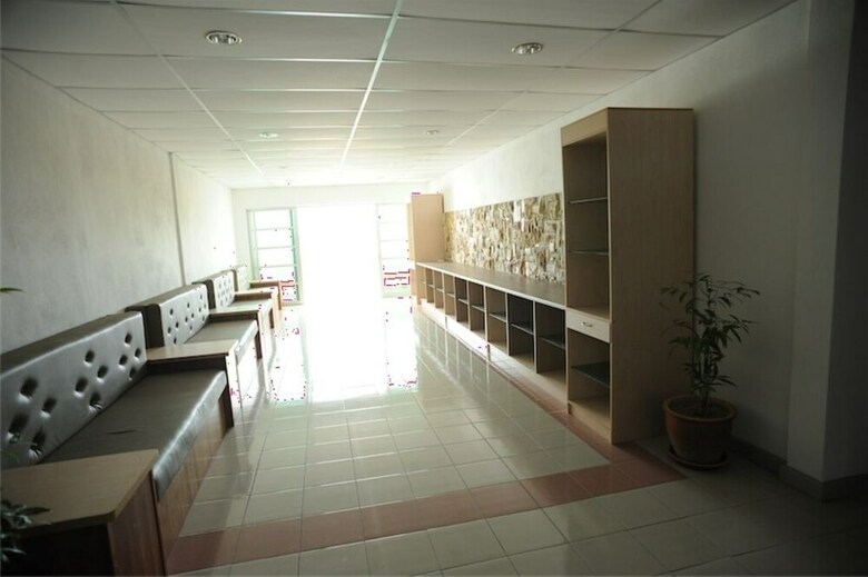 Hotel Arwana Inn