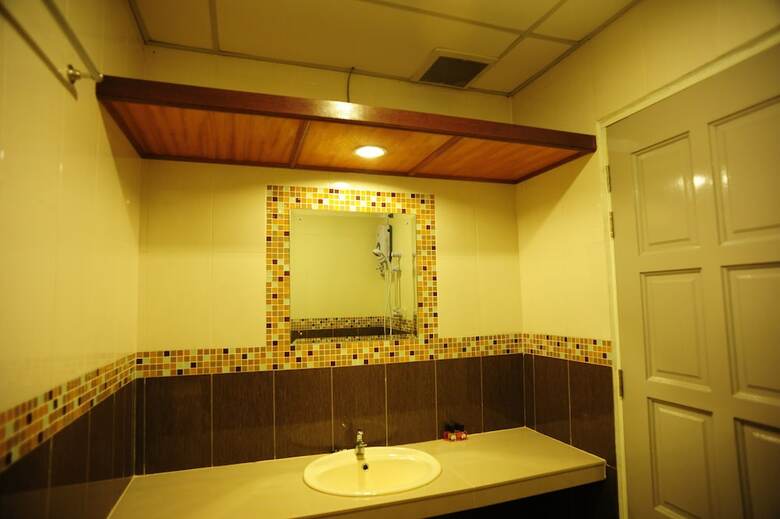 Hotel Arwana Inn
