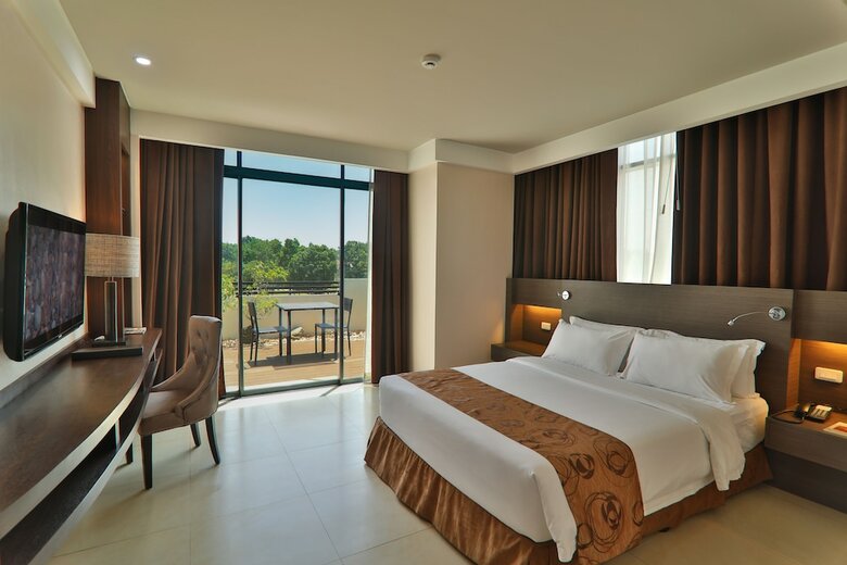 Kew Hotel