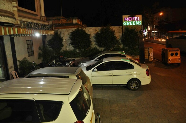 Hotel Greens