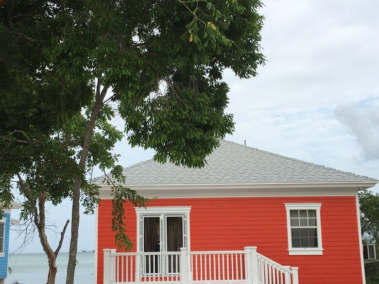 Mangrove Cay Sea View Villas