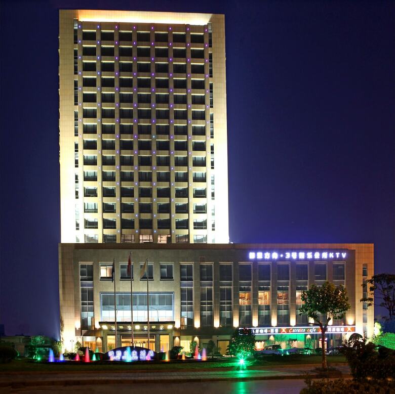Nade Freedom Hotel