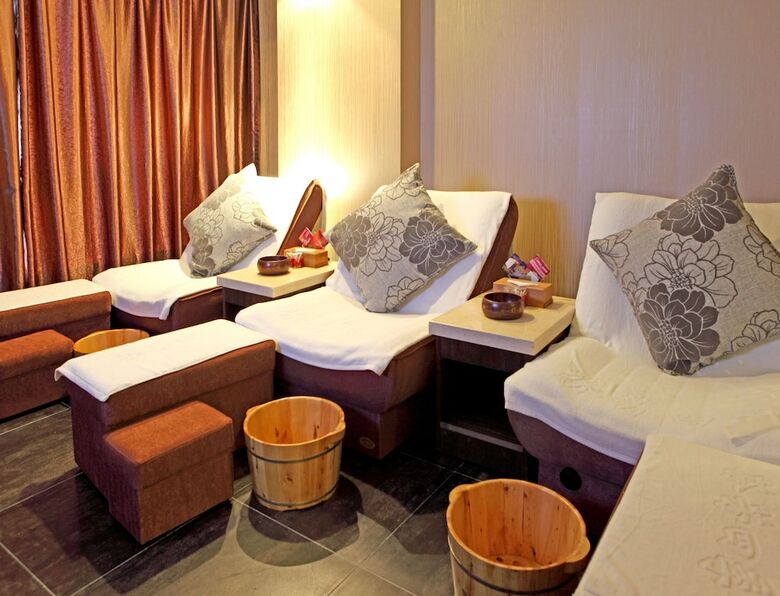 Nade Freedom Hotel