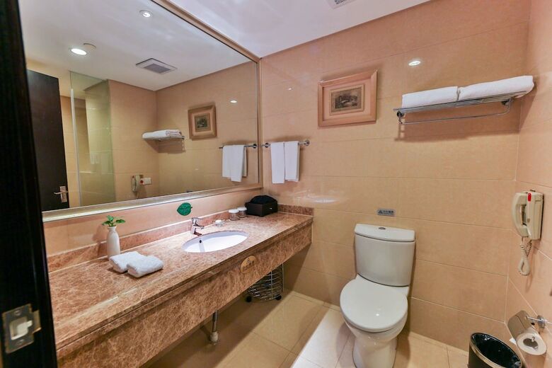Nade Freedom Hotel