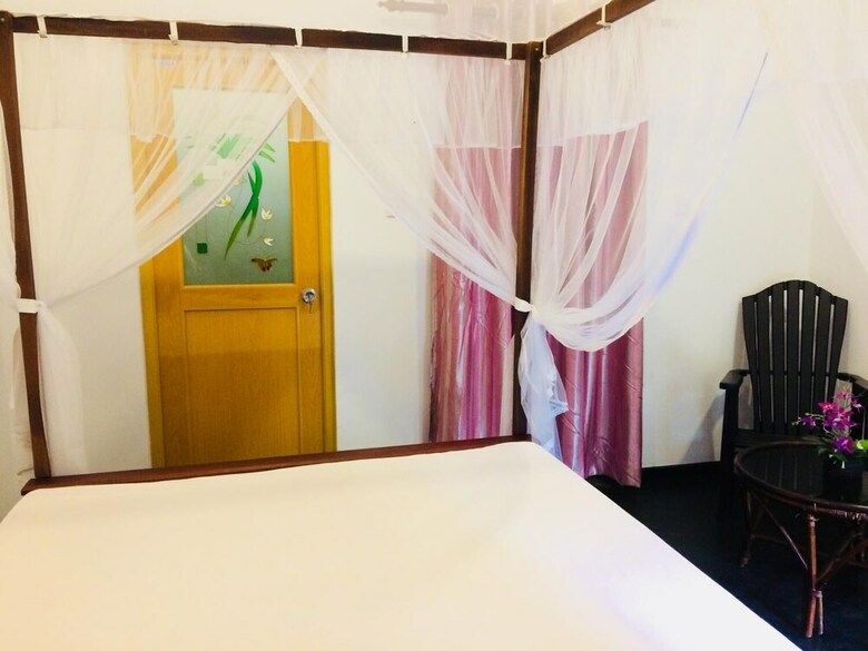 Hotel Damith Tourist Inn