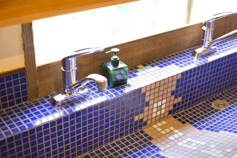 Hostal The Pax Hostel / Cafe / Records