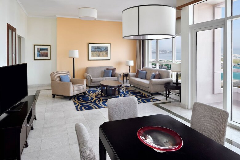 Dubai Marriott Harbour Hotel & Suites