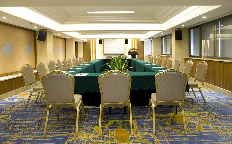 Pengke Ingenious Hotel Mixc Branch