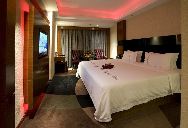 Pengke Ingenious Hotel Mixc Branch