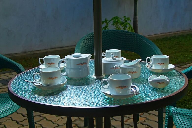 Hotel Lovely Villa Negombo