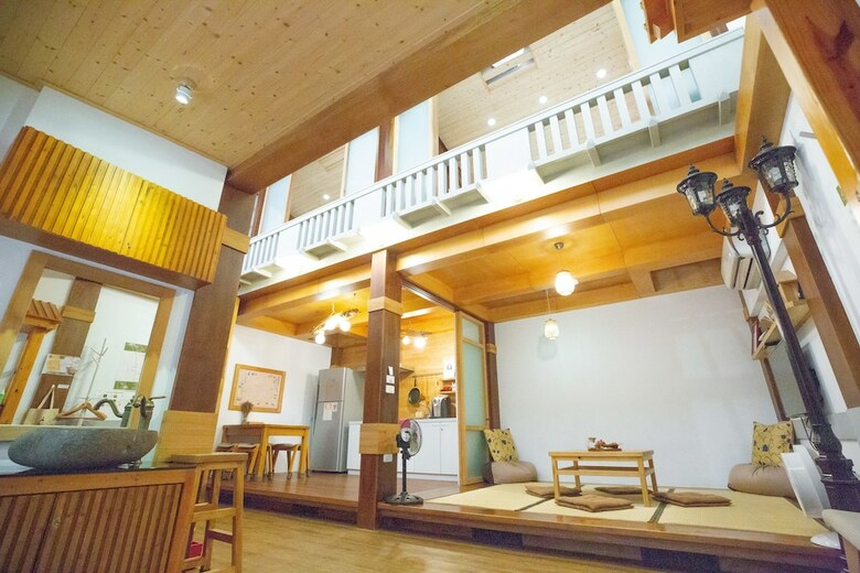 Hotel Suehirodori