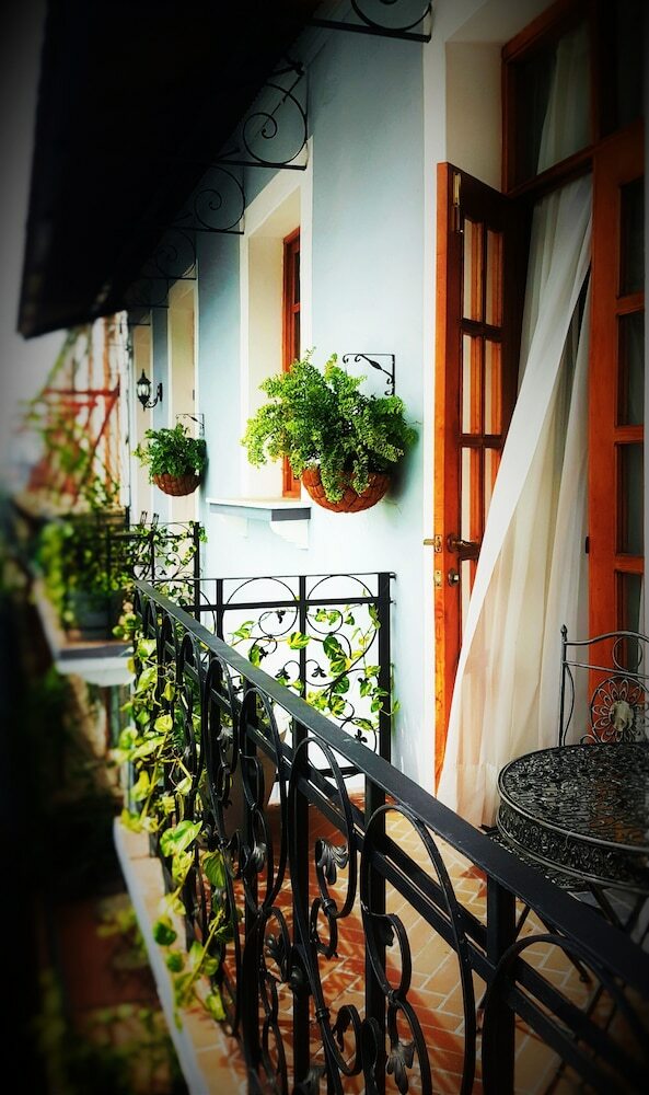 Apartamentos La Isabela Suites