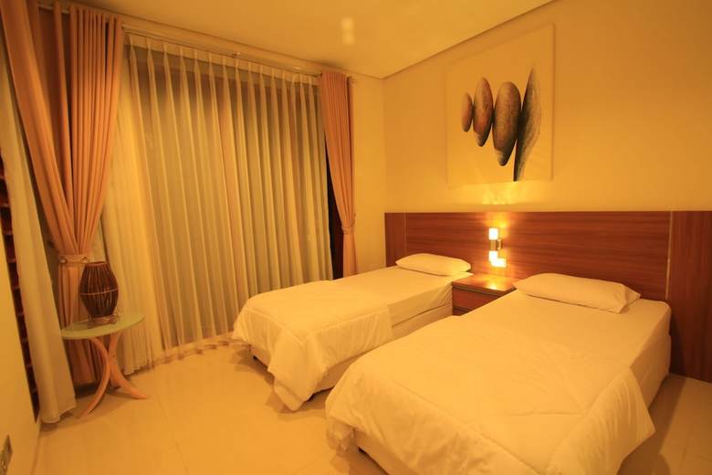 de Reiz Villa Dago Syariah