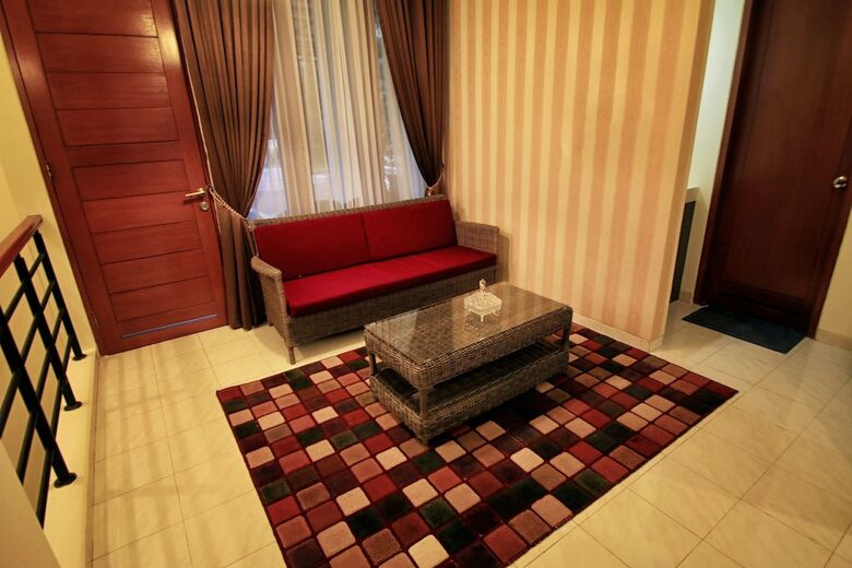de Reiz Villa Dago Syariah
