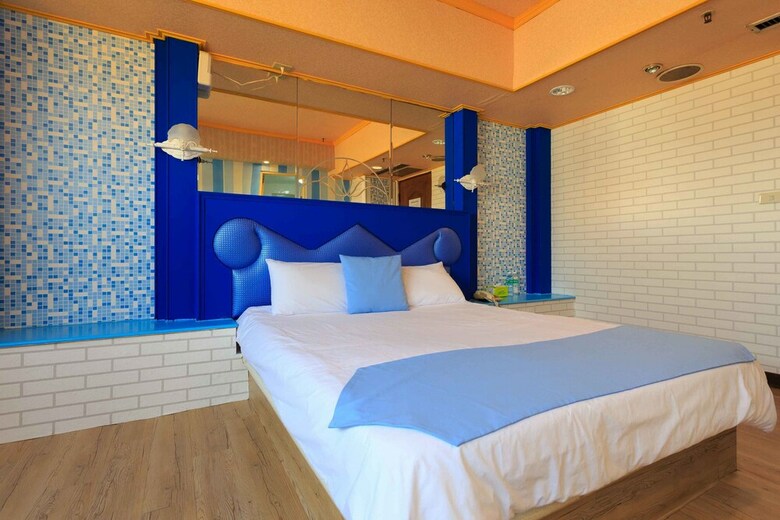 Liuhe Su Hotels