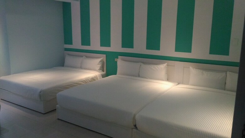 Liuhe Su Hotels