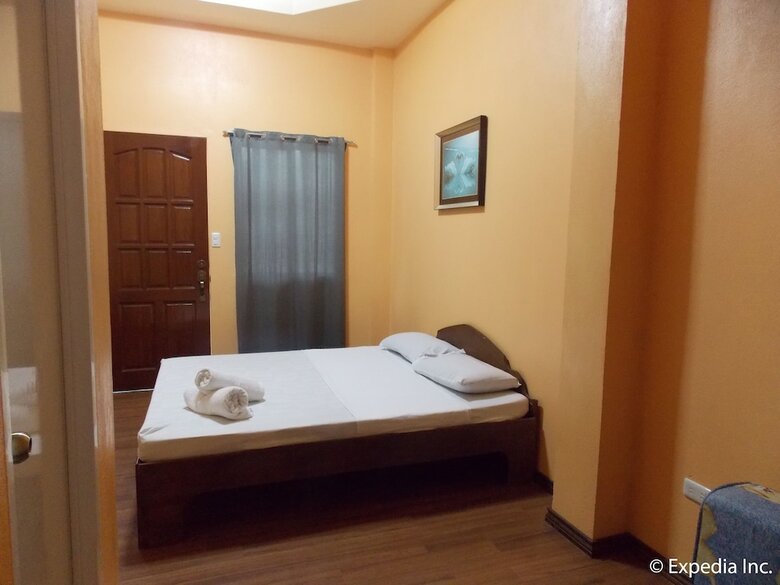 Hotel Lagnason's Place