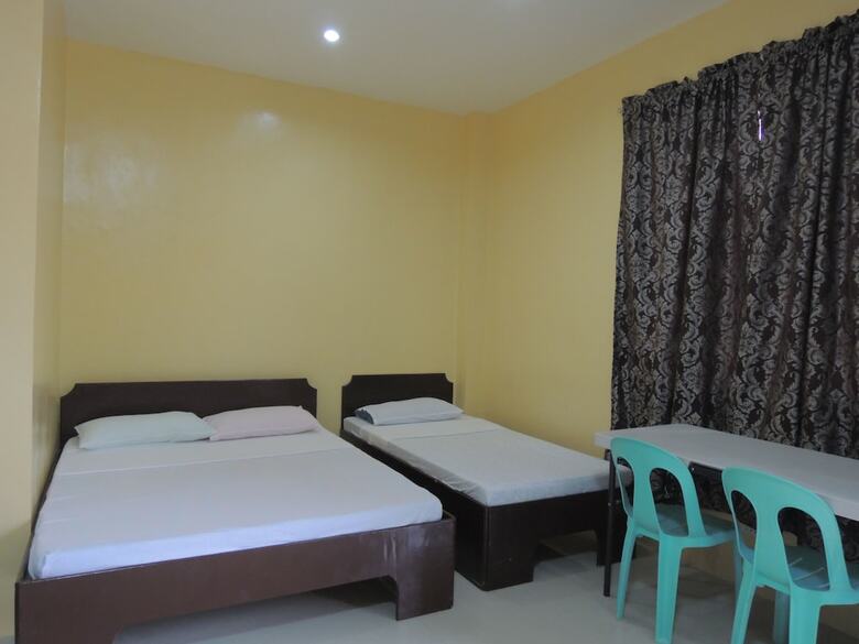 Hotel Lagnason's Place