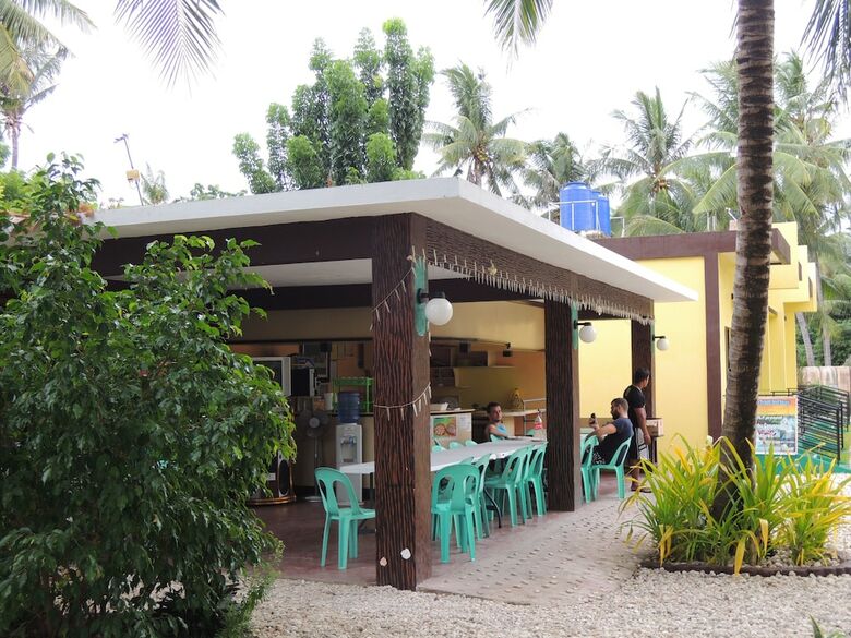 Hotel Lagnason's Place