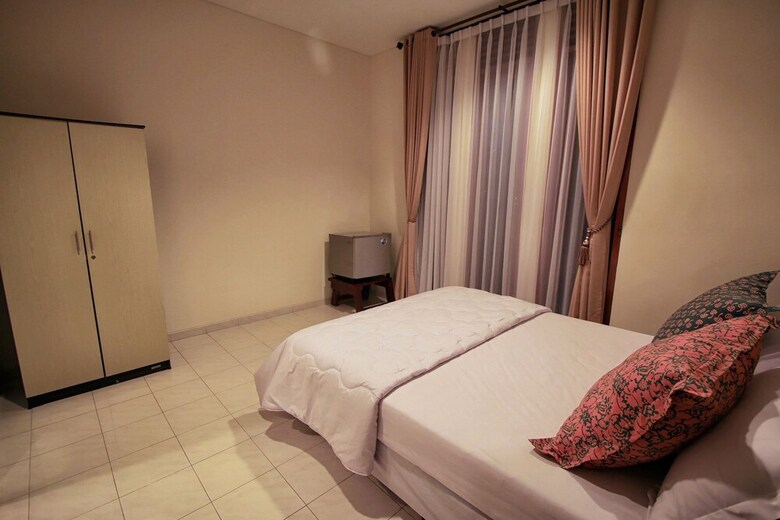 de Reiz Villa Mawar Syariah