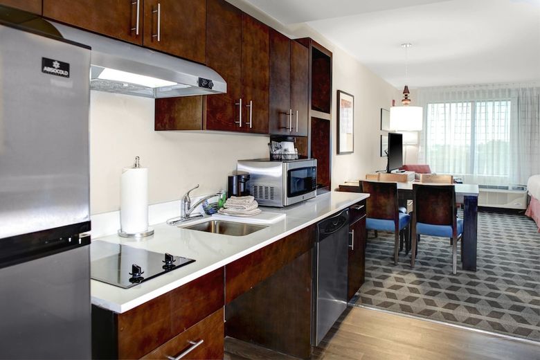 Hotel Towneplace Suites By Marriott Macon Mercer University