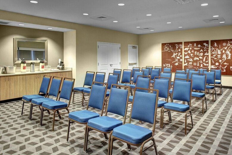 Hotel Towneplace Suites By Marriott Macon Mercer University