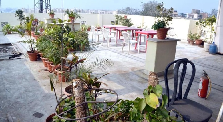 Hotel Optimum Sheela Inn @ Taj