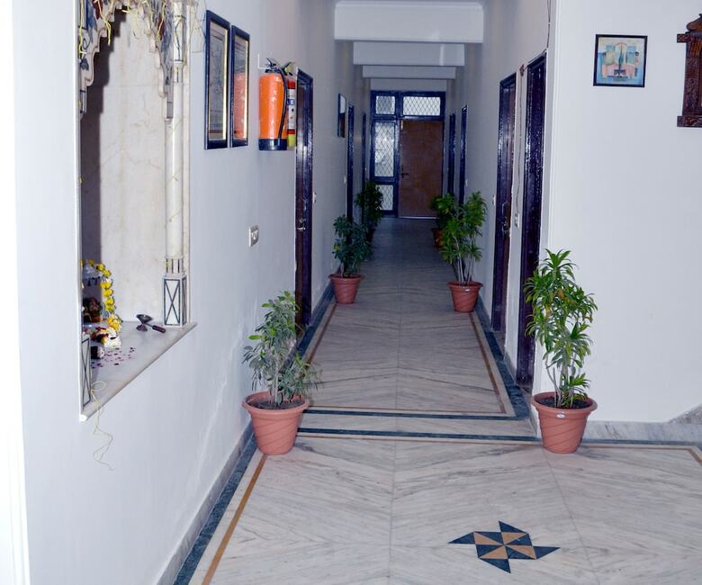 Hotel Optimum Sheela Inn @ Taj