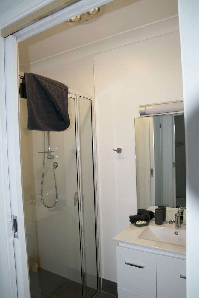 Cole House Apartments